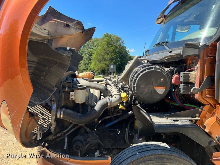 image for item JM9158 2013 International ProStar Plus Eagle  semi truck