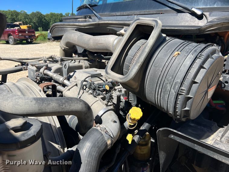 image for item JM9158 2013 International ProStar Plus Eagle  semi truck