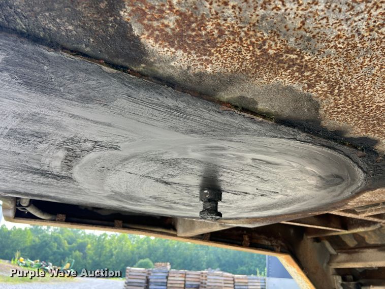 image for item JM9168 2012 Palomino 5070FTD  drop deck trailer