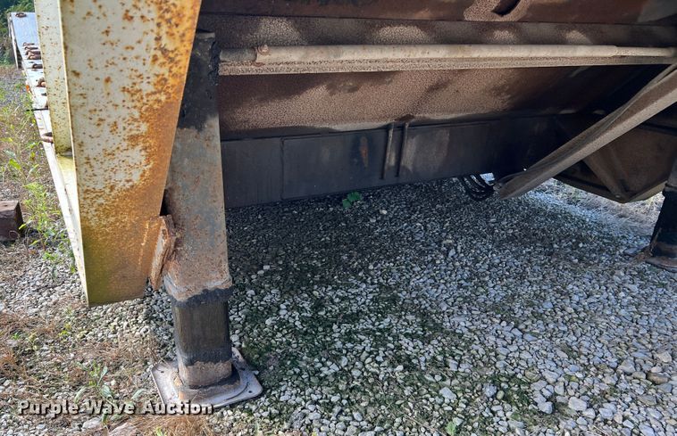 image for item JM9168 2012 Palomino 5070FTD  drop deck trailer