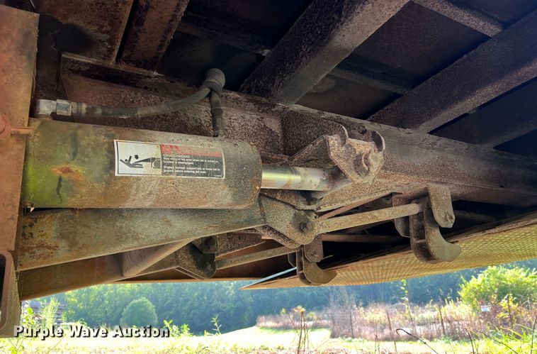 image for item JM9168 2012 Palomino 5070FTD  drop deck trailer