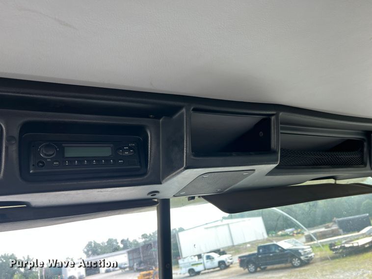 image for item JM9169 1999 Volvo  semi truck