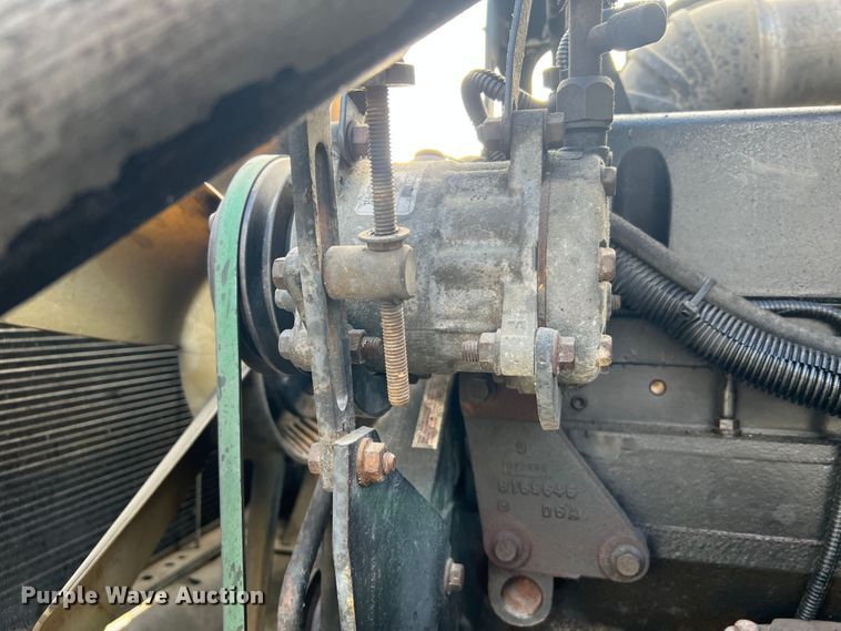 image for item JM9169 1999 Volvo  semi truck