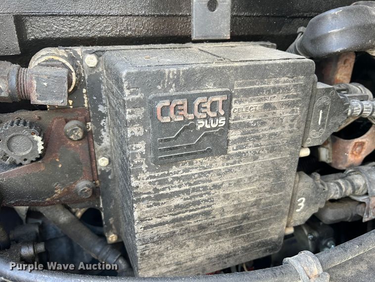 image for item JM9169 1999 Volvo  semi truck