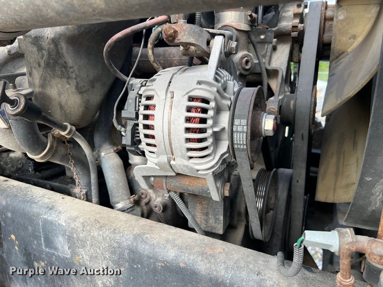 image for item JM9169 1999 Volvo  semi truck