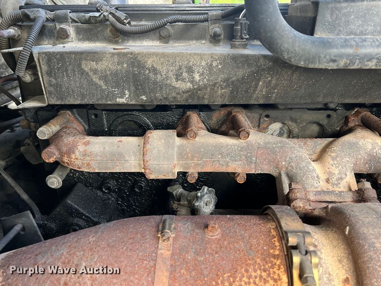 image for item JM9169 1999 Volvo  semi truck