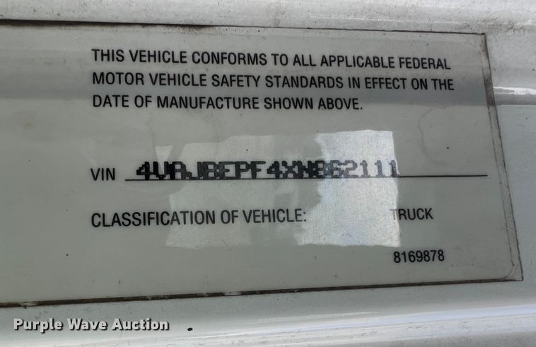 image for item JM9169 1999 Volvo  semi truck