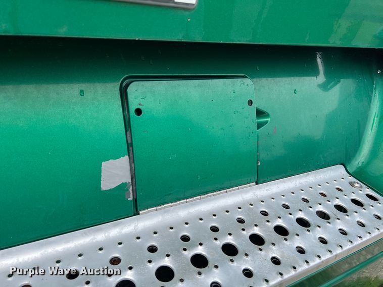 image for item JM9174 2007 Freightliner Columbia 120  semi truck