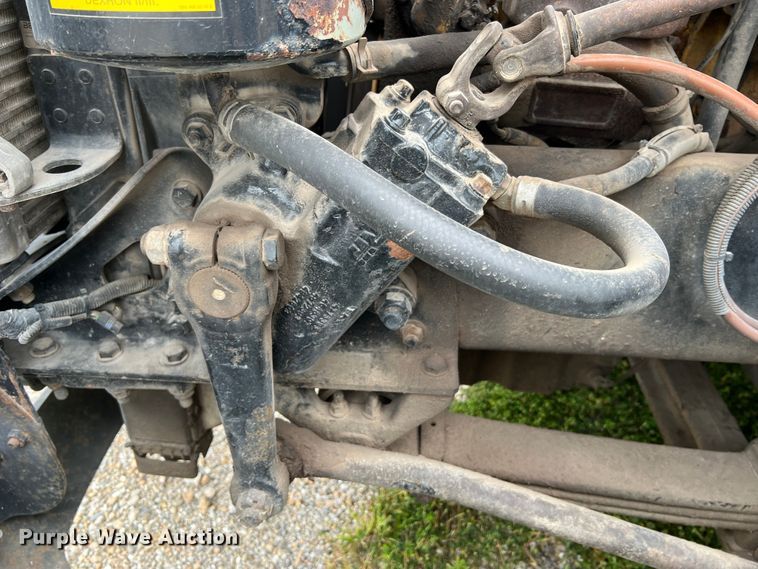 image for item JM9174 2007 Freightliner Columbia 120  semi truck