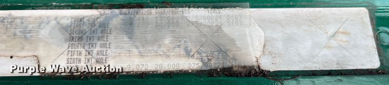 image for item JM9174 2007 Freightliner Columbia 120  semi truck