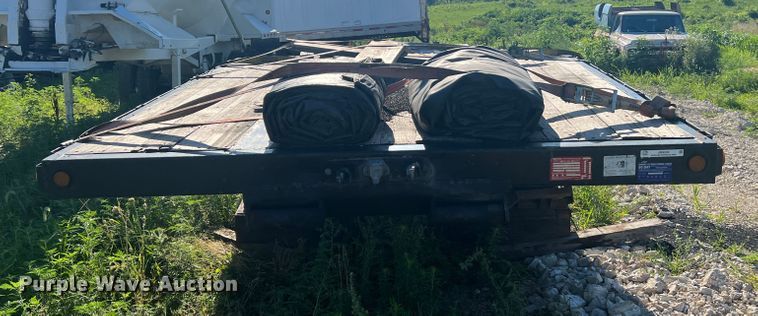 image for item JM9226 1997 Trail King  lowboy equipment trailer