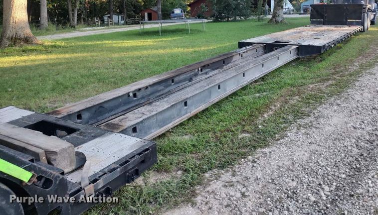 image for item JM9226 1997 Trail King  lowboy equipment trailer