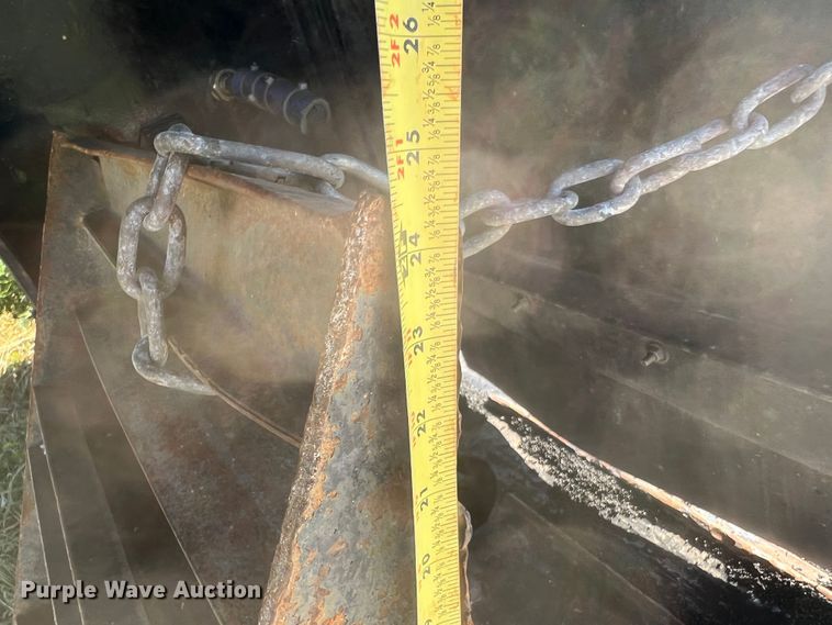 image for item JM9226 1997 Trail King  lowboy equipment trailer