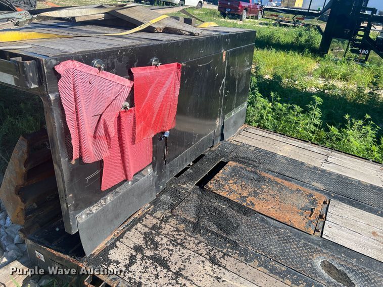 image for item JM9226 1997 Trail King  lowboy equipment trailer