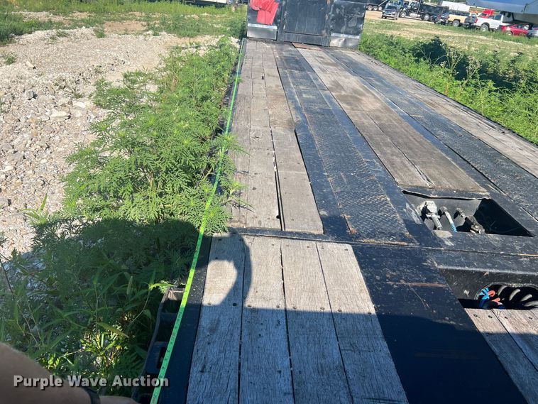 image for item JM9226 1997 Trail King  lowboy equipment trailer