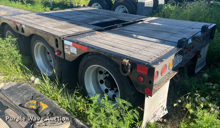 image for item JM9226 1997 Trail King  lowboy equipment trailer