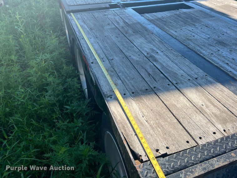 image for item JM9226 1997 Trail King  lowboy equipment trailer