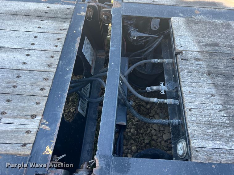 image for item JM9226 1997 Trail King  lowboy equipment trailer