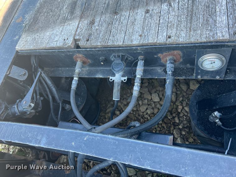 image for item JM9226 1997 Trail King  lowboy equipment trailer