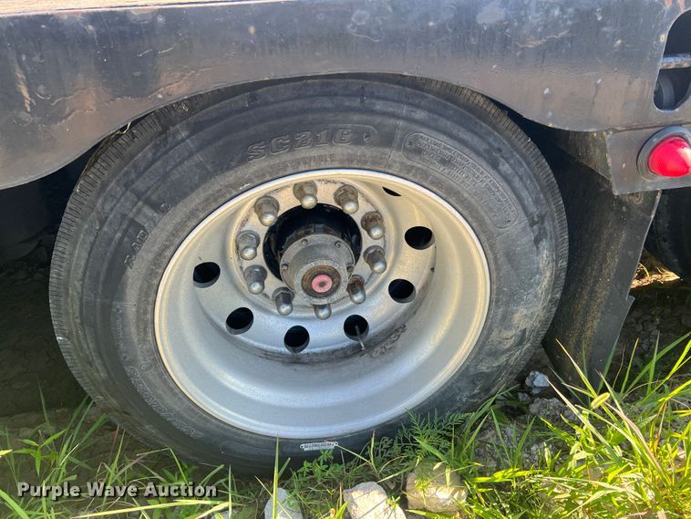 image for item JM9226 1997 Trail King  lowboy equipment trailer