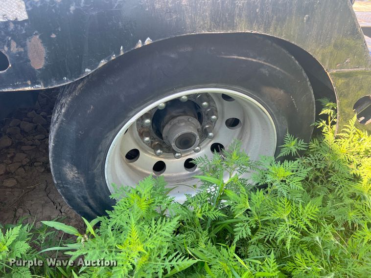 image for item JM9226 1997 Trail King  lowboy equipment trailer