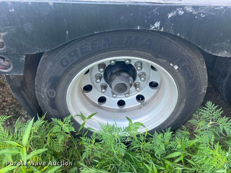 image for item JM9226 1997 Trail King  lowboy equipment trailer