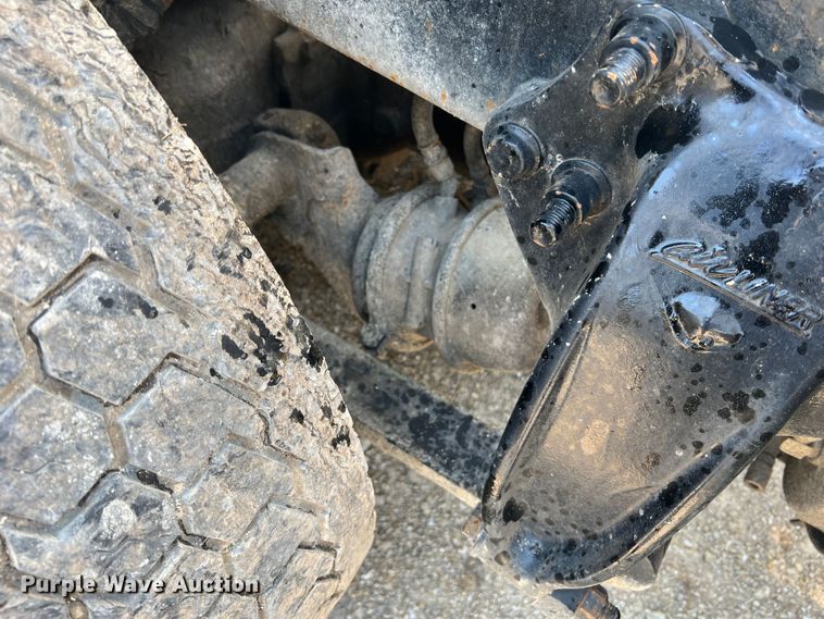 image for item JM9286 2001 Freightliner FLD120  semi truck