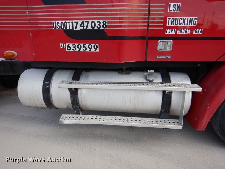 image for item JO9033 2008 Freightliner Columbia  glider kit semi truck