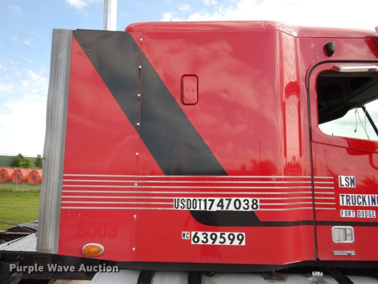 image for item JO9033 2008 Freightliner Columbia  glider kit semi truck