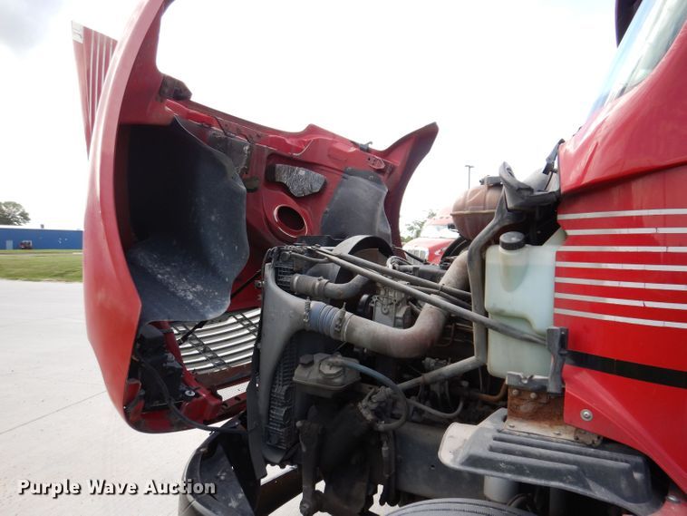 image for item JO9033 2008 Freightliner Columbia  glider kit semi truck