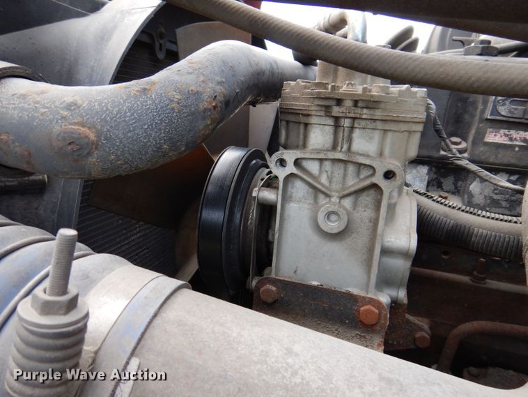 image for item JO9033 2008 Freightliner Columbia  glider kit semi truck