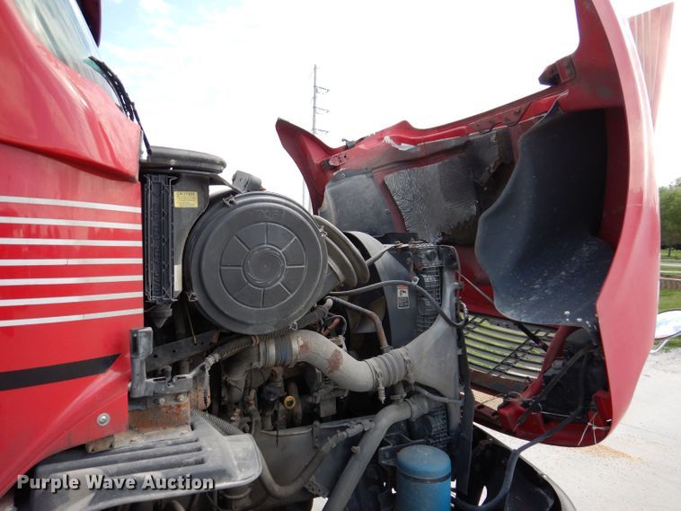 image for item JO9033 2008 Freightliner Columbia  glider kit semi truck