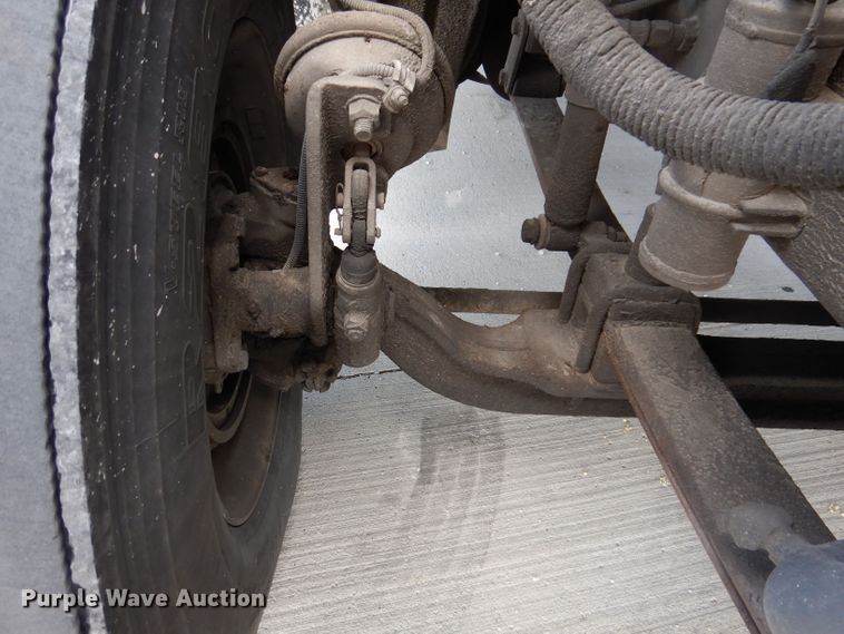 image for item JO9033 2008 Freightliner Columbia  glider kit semi truck