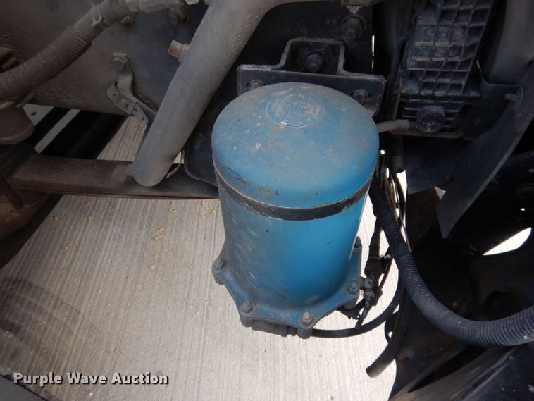 image for item JO9033 2008 Freightliner Columbia  glider kit semi truck