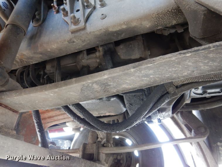 image for item JO9033 2008 Freightliner Columbia  glider kit semi truck