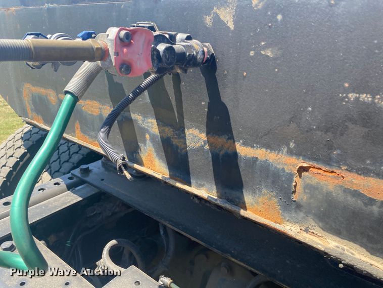 image for item JW9472 1997 Duo Lift T242D-24  drop tilt deck equipment trailer