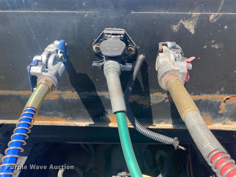 image for item JW9472 1997 Duo Lift T242D-24  drop tilt deck equipment trailer