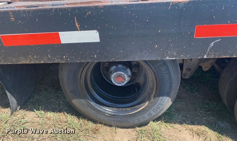 image for item JW9472 1997 Duo Lift T242D-24  drop tilt deck equipment trailer