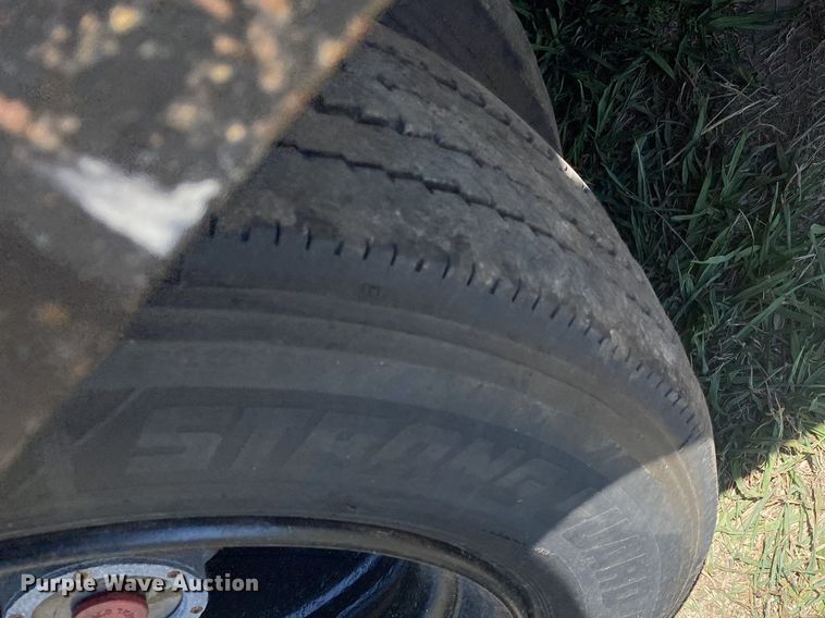 image for item JW9472 1997 Duo Lift T242D-24  drop tilt deck equipment trailer