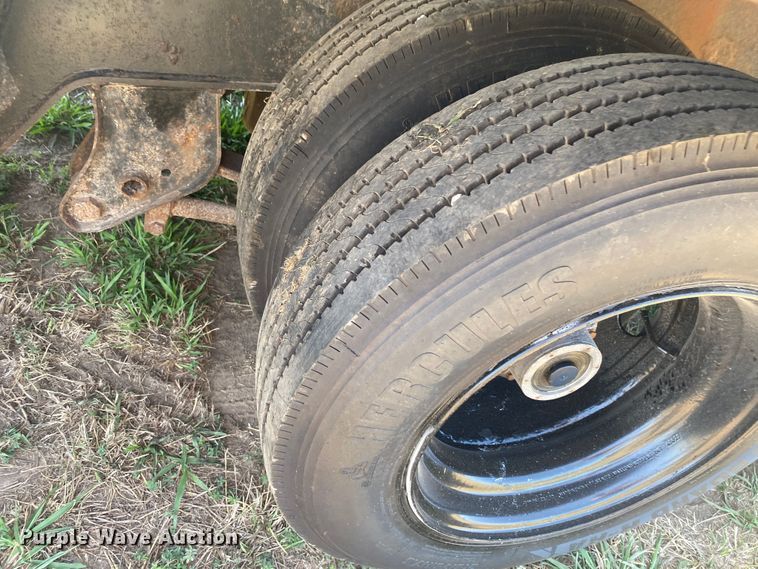 image for item JW9472 1997 Duo Lift T242D-24  drop tilt deck equipment trailer