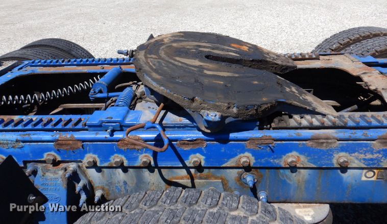 image for item KF9616 2014 Peterbilt 367  semi truck