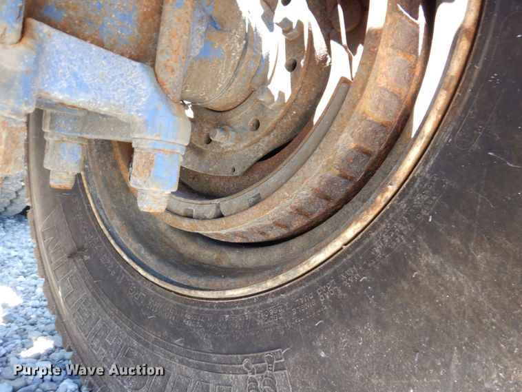 image for item KF9616 2014 Peterbilt 367  semi truck