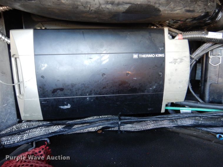 image for item KF9616 2014 Peterbilt 367  semi truck