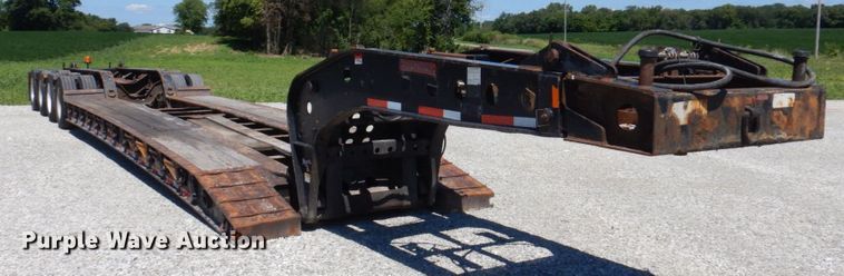 image for item KF9617 2008 Fontaine Magnitude 55H-26  lowboy equipment trailer