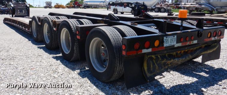 image for item KF9617 2008 Fontaine Magnitude 55H-26  lowboy equipment trailer