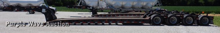 image for item KF9617 2008 Fontaine Magnitude 55H-26  lowboy equipment trailer