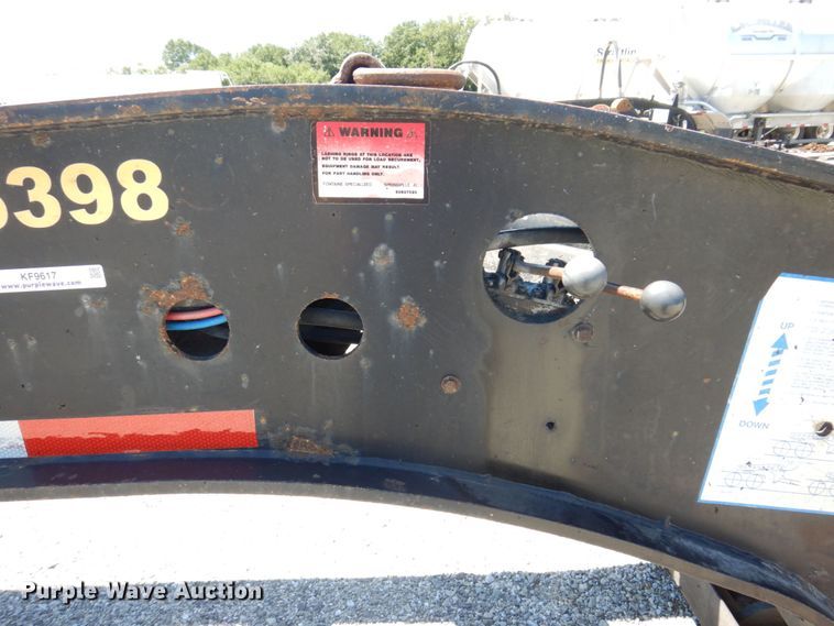 image for item KF9617 2008 Fontaine Magnitude 55H-26  lowboy equipment trailer