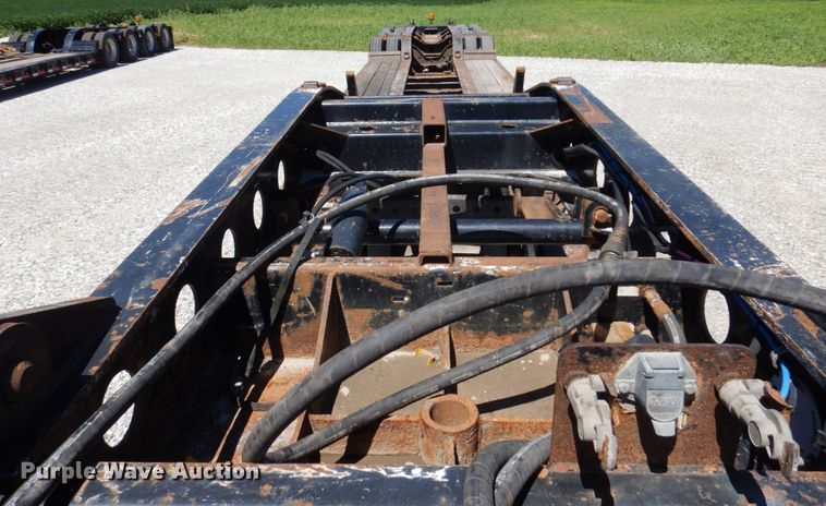 image for item KF9617 2008 Fontaine Magnitude 55H-26  lowboy equipment trailer