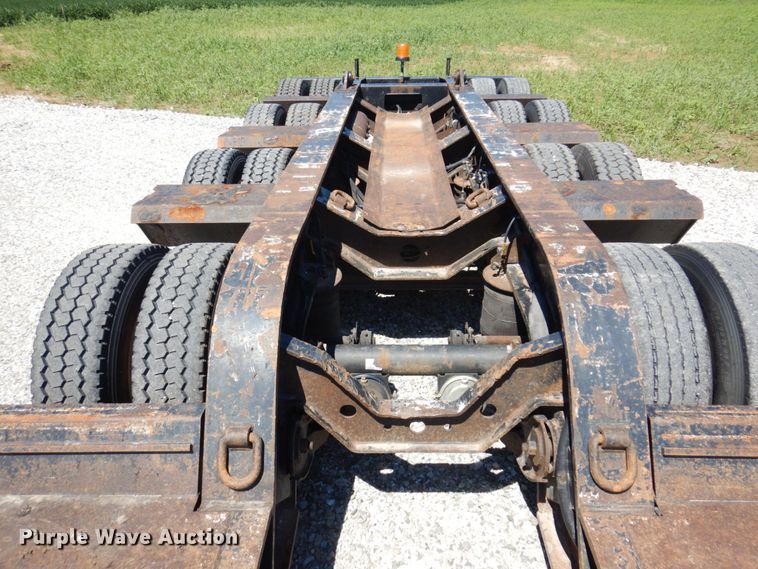 image for item KF9617 2008 Fontaine Magnitude 55H-26  lowboy equipment trailer