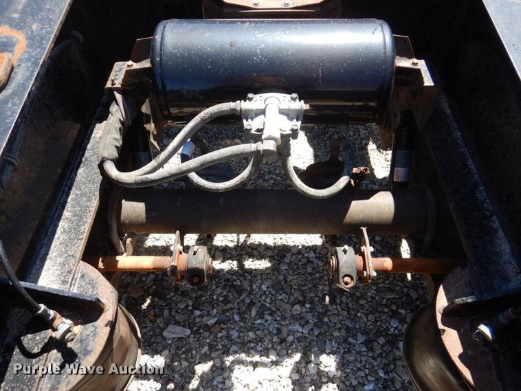 image for item KF9617 2008 Fontaine Magnitude 55H-26  lowboy equipment trailer